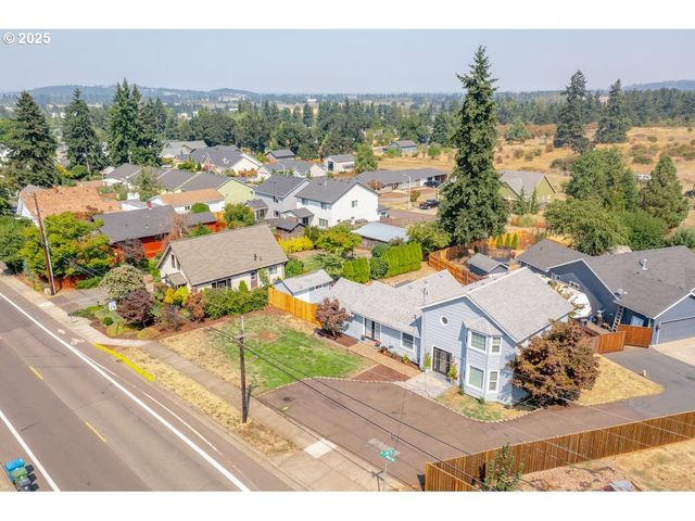 174 STEELHAMMER Rd, Silverton, OR 97381