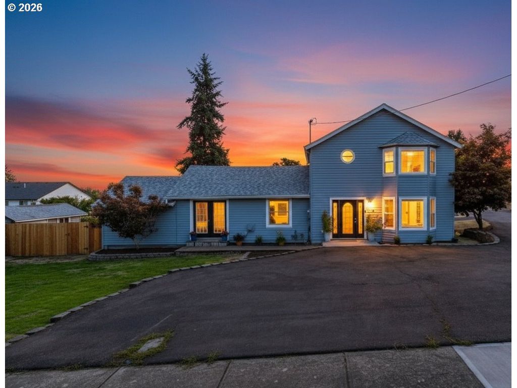 174 STEELHAMMER Rd, Silverton, OR 97381