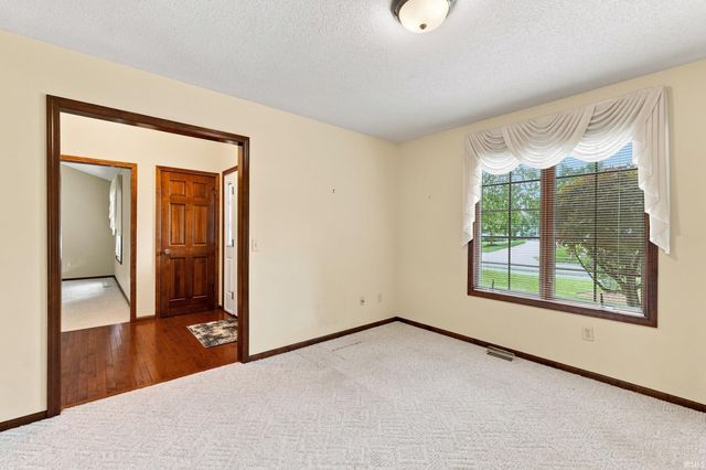 2127 Caravelle Drive, Fort Wayne, IN 46814
