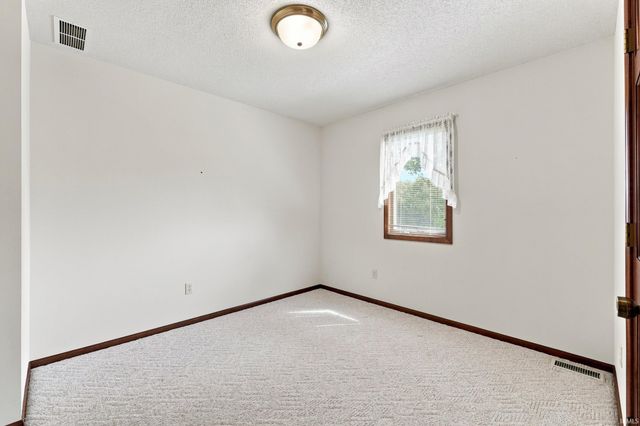2127 Caravelle Drive, Fort Wayne, IN 46814
