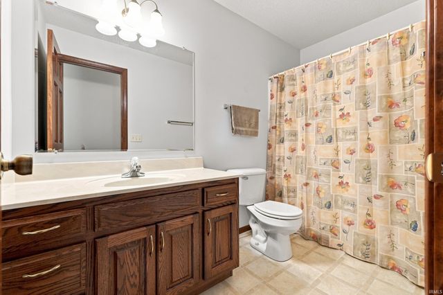 2127 Caravelle Drive, Fort Wayne, IN 46814