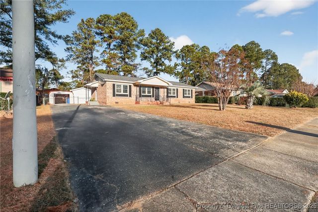 5131 Longbranch Drive, Fayetteville, NC 28303