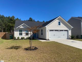 105 Highland Station Drive, Clinton, SC 29325