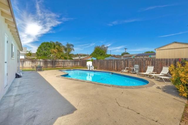 924 Daisy Street, Escondido, CA 92027