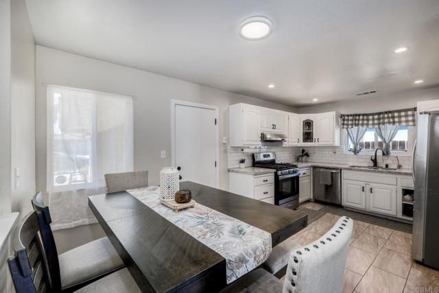 924 Daisy Street, Escondido, CA 92027