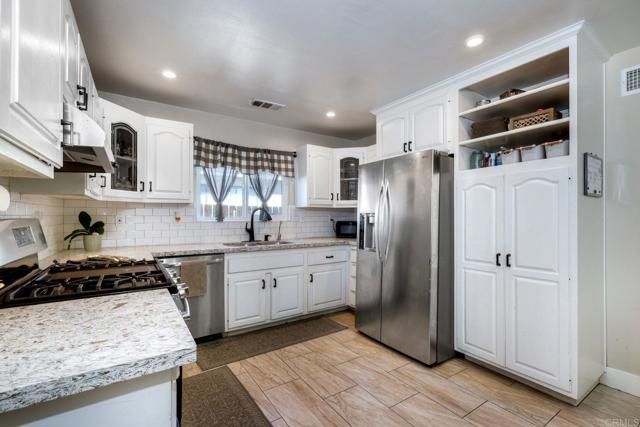 924 Daisy Street, Escondido, CA 92027