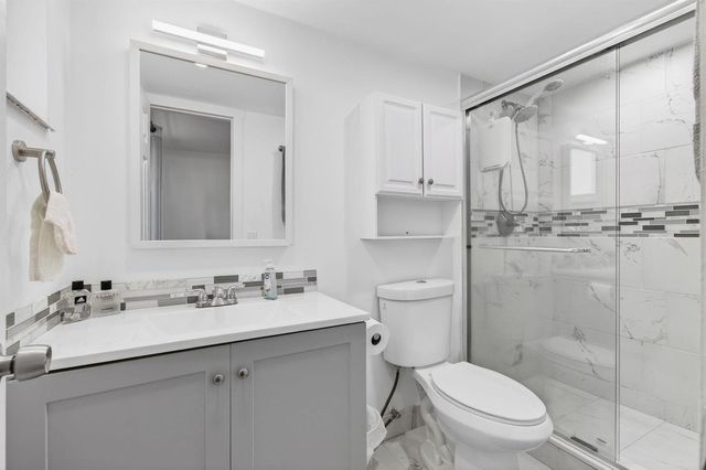 1060 Crystal Lake Drive 203, Deerfield Beach, FL 33064