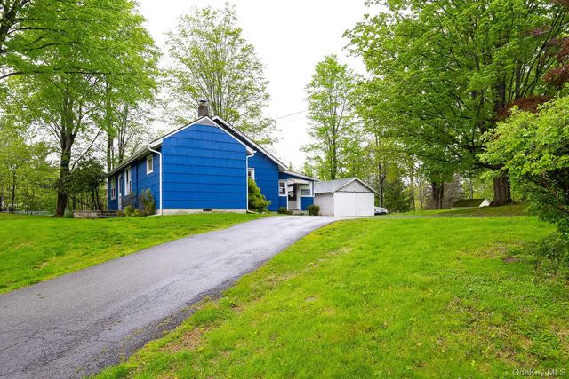 3176 Sharon Turnpike, Millbrook, NY 12545