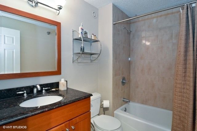 195 N HARBOR Drive 3207, Chicago, IL 60601