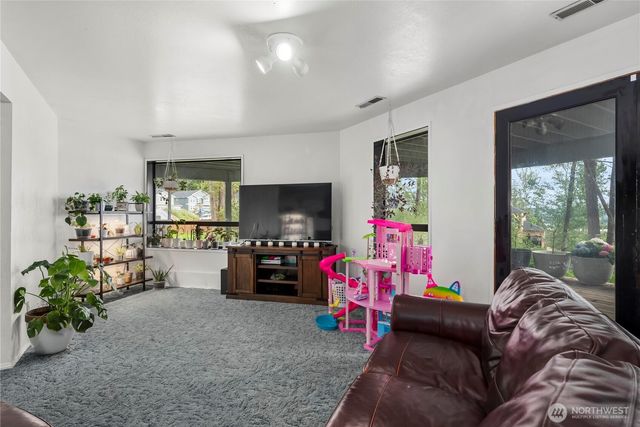 3919 97th Avenue E, Edgewood, WA 98371