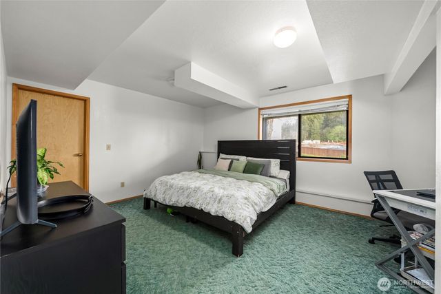 3919 97th Avenue E, Edgewood, WA 98371