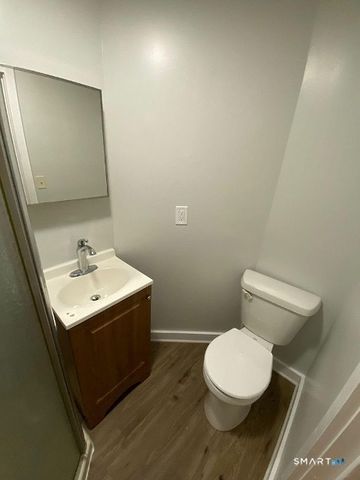 134 Hill Street 8, Waterbury, CT 06710