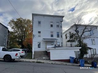 134 Hill Street 8, Waterbury, CT 06710