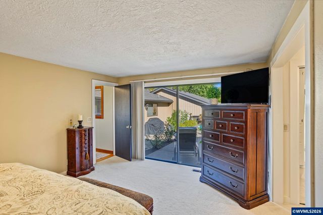 3674 Burning Tree Dr S, Salem, OR 97302