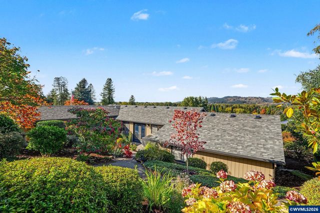 3674 Burning Tree Dr S, Salem, OR 97302
