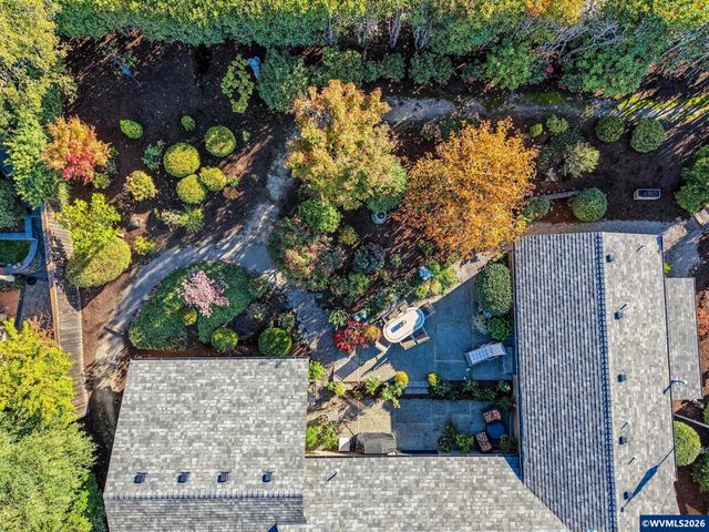 3674 Burning Tree Dr S, Salem, OR 97302