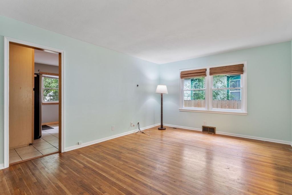 323 Daly Street, Saint Paul, MN 55102 — photo 5