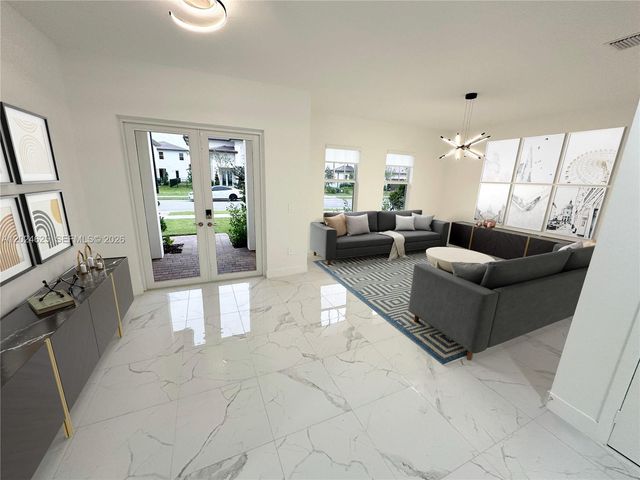 12209 SW 43rd St, Davie, FL 33330