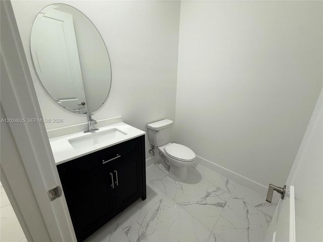 12209 SW 43rd St, Davie, FL 33330
