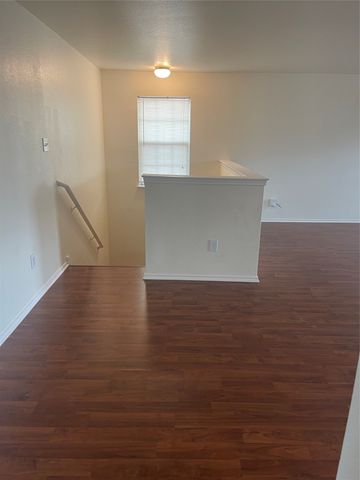 6716 Barred Owl Road, Arlington, TX 76002