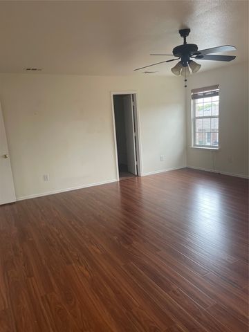 6716 Barred Owl Road, Arlington, TX 76002