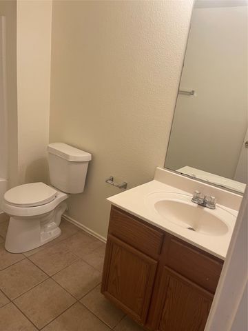 6716 Barred Owl Road, Arlington, TX 76002