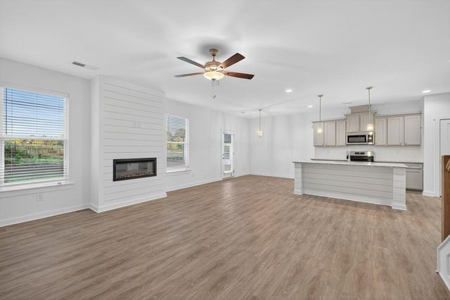 196 Cochin Drive, Statham, GA 30666