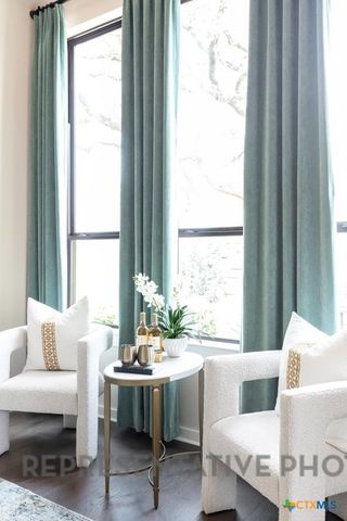 1110 Neria Loop, San Antonio, TX 78224