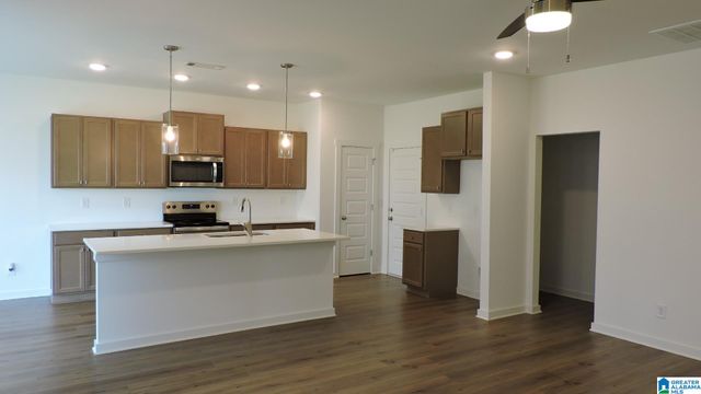 8147 KIMBRELL STATION LOOP, Mccalla, AL 35111