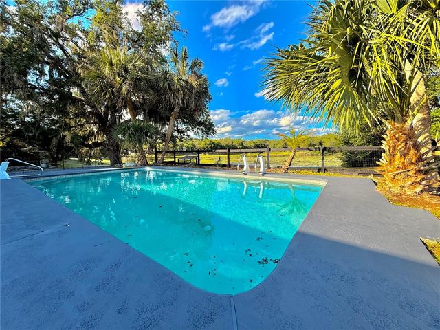 36245 E SPRING LAKE BOULEVARD, Fruitland Park, FL 34731