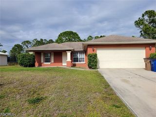 1137 Deauville ST E, Lehigh Acres, FL 33974