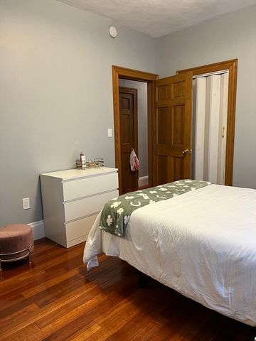 711 East Fifth Street 3, Boston, MA 02127