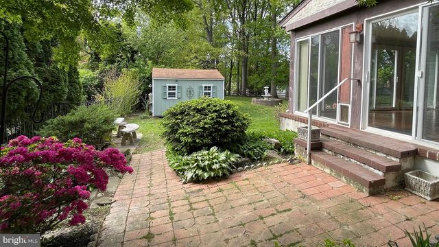 924 CLYDE LN, Philadelphia, PA 19128