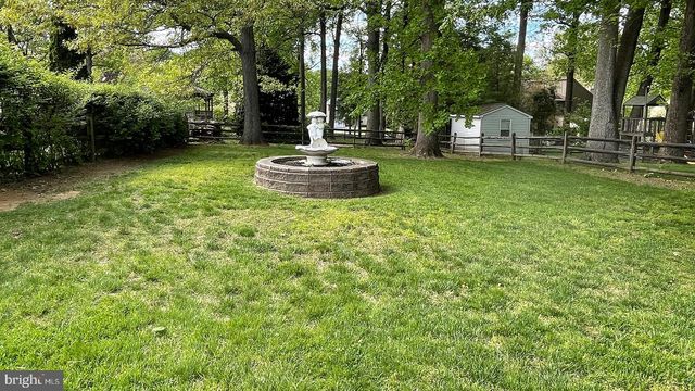 924 CLYDE LN, Philadelphia, PA 19128