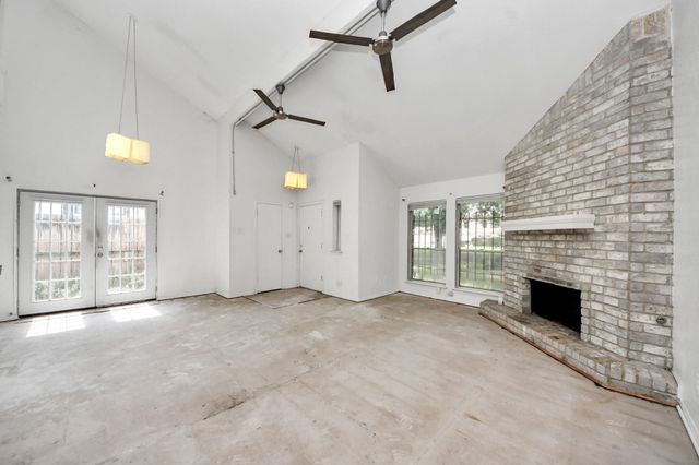 5747 Easthampton Drive D, Houston, TX 77039