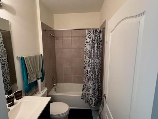 7401 NW Farnsworth Circle NW, Port St. Lucie, FL 34987