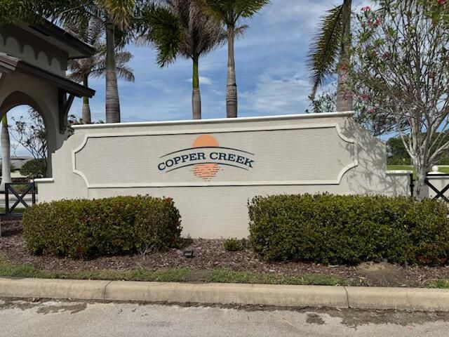 7401 NW Farnsworth Circle NW, Port St. Lucie, FL 34987