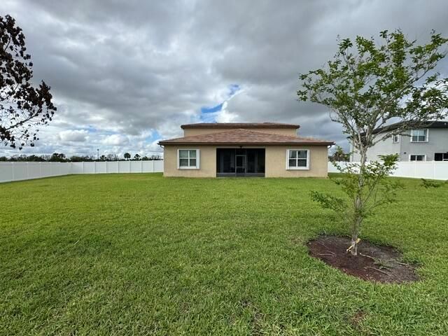 7401 NW Farnsworth Circle NW, Port St. Lucie, FL 34987