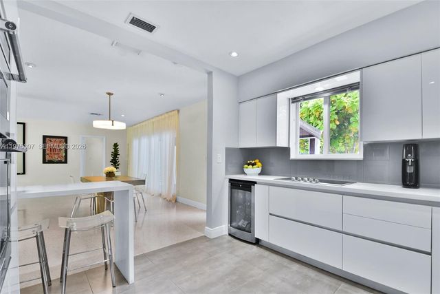 10610 NE 11th Ct, Miami Shores, FL 33138