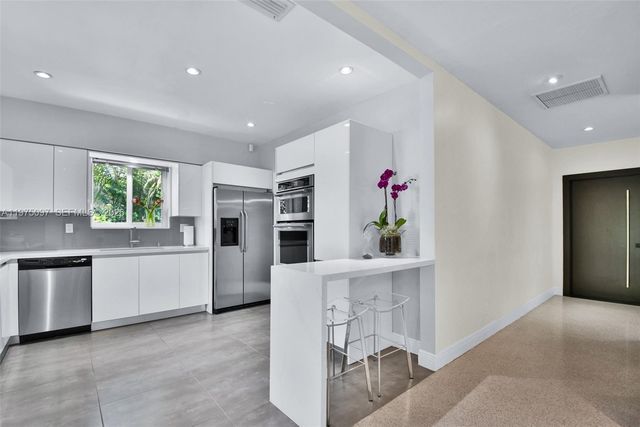 10610 NE 11th Ct, Miami Shores, FL 33138