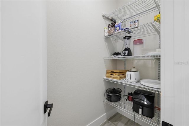 2001 SW 8TH COURT, Cape Coral, FL 33991