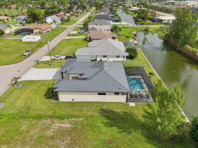 2001 SW 8TH COURT, Cape Coral, FL 33991