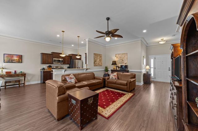 183 Ecum Secum Pl., Conway, SC 29527