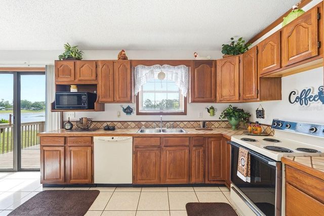 2322 MATTHEW CIRCLE, Deltona, FL 32738