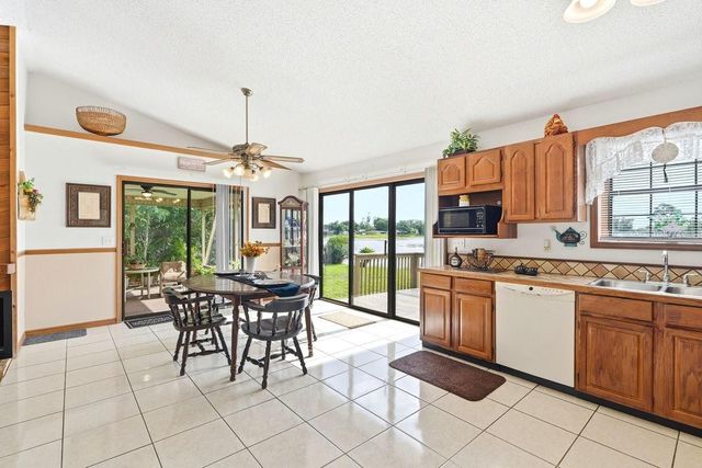 2322 MATTHEW CIRCLE, Deltona, FL 32738