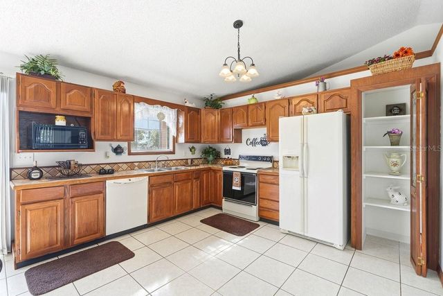 2322 MATTHEW CIRCLE, Deltona, FL 32738