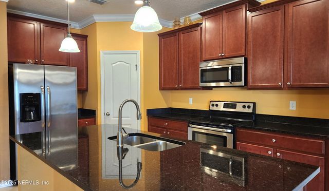 15762 BAINEBRIDGE Drive, Jacksonville, FL 32218