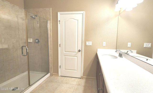 15762 BAINEBRIDGE Drive, Jacksonville, FL 32218