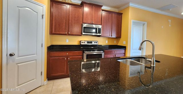 15762 BAINEBRIDGE Drive, Jacksonville, FL 32218