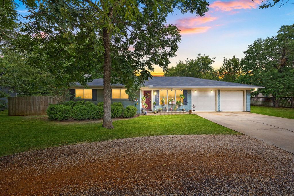 7153 State Highway 21 E, Caldwell, TX 77836